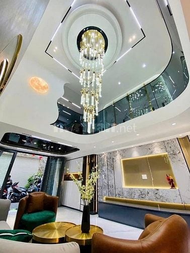 Cô mai về quê sinh sống bán gấp căn nhà ở Chu Văn An, P.12, Bình Thạnh