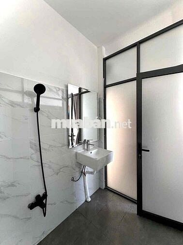 CHO THUÊ CĂN HỘ BAN CÔNG NGAY TRƯỜNG SA QUẬN 3 MỚI + AN NINH GIÁ RẺ