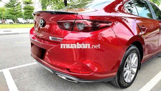 Mazda 3 2023 1.5L Luxury - 14000 km