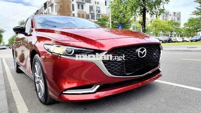 Mazda 3 2023 1.5L Luxury - 14000 km