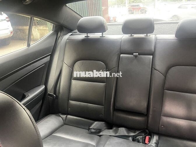 Hyundai Elantra 2019 Sport 1.6 AT - 74000 km