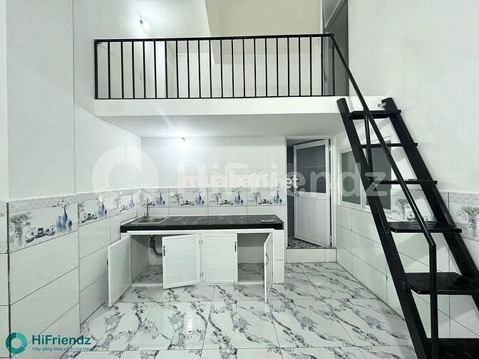 Sát ĐH Y,UEH B Trống lại gác đẹp Cửa sổ trời ở 3 4 người  vô tư quận 5