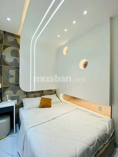 Cô mai về quê sinh sống bán gấp căn nhà ở Chu Văn An, P.12, Bình Thạnh