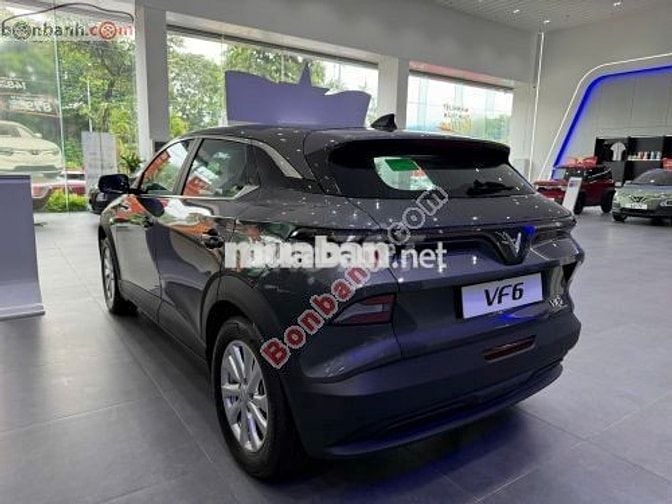 VinFast VF6 Eco 2025