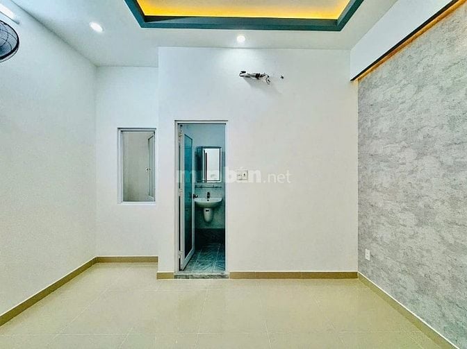Cần tiền bán rẻ nhà Nguyễn Văn Yến - Tân Phú, Giá 4 tỷ 890, SHR , 56m2