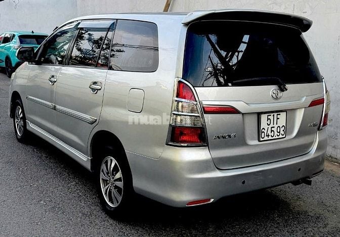 Bán rẻ TOYOTA INNOVA G AT 2016 Zin biển VIP 9 nút độ full Options