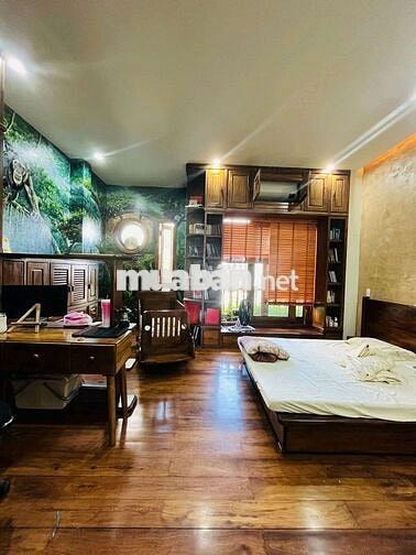 Cho thuê nhà sân vườn 3 tầng,gần Phạm Hùng hòa xuân