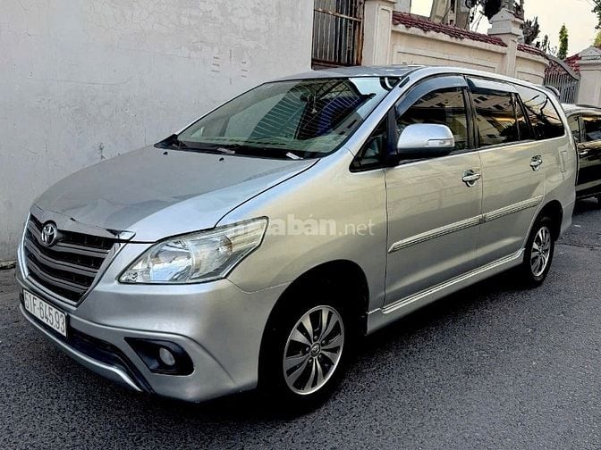 Bán rẻ TOYOTA INNOVA G AT 2016 Zin biển VIP 9 nút độ full Options