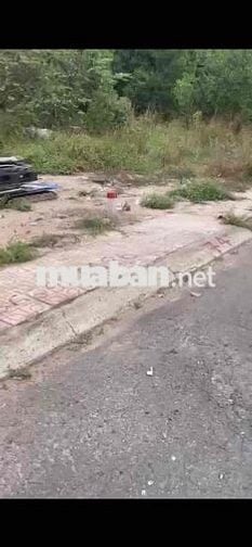 bán đất mặt tiền cầu Xe ( nay đổi tên Nguyễn thanh sơn