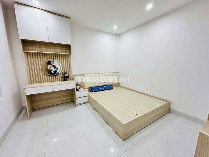 79 CẦU GIẤY - GẦN MẶT PHỐ - NGÕ THÔNG CÁC NGÃ - FULL NỘI THẤT Ở NGAY