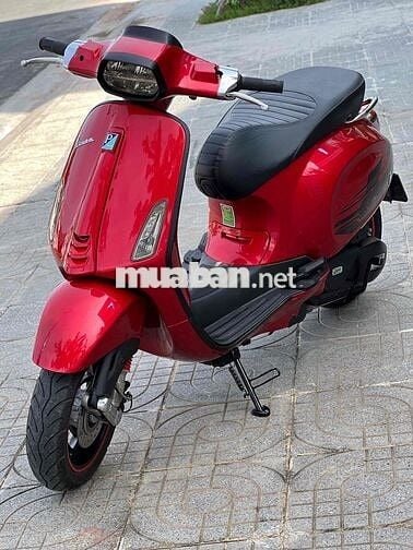 Vespa Sprint 2021 giá sale sập sàn