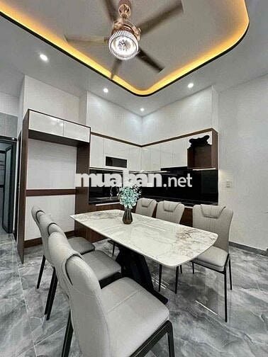 Bán nhà MỚI XÂY hẻm 4,5m đường HOÀNG VĂN THÁI giá nhỉnh 3 TỶ