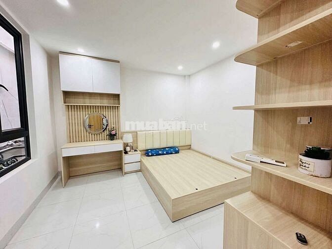 79 CẦU GIẤY - GẦN MẶT PHỐ - NGÕ THÔNG CÁC NGÃ - FULL NỘI THẤT Ở NGAY