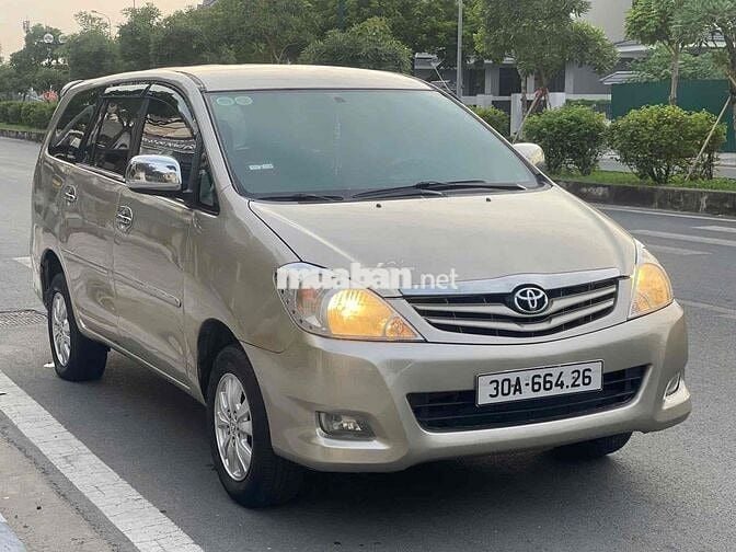 Toyota Innova 2012 bản G cực đẹp