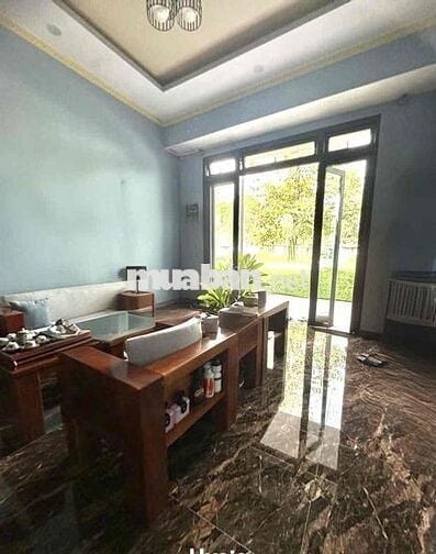 CHO THUÊ NHÀ MỚI NGUYÊN CĂN ĐẦY ĐỦ NỘI THẤT GẦN TRƯỜNG DĨ AN C -GIÁ CC