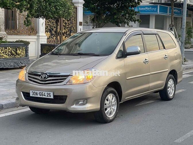 Toyota Innova 2012 bản G cực đẹp