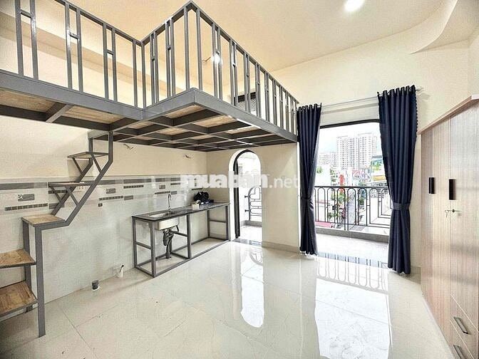 Căn Hộ Duplex Đầy Đủ Nội Thất Có Ban Công Gần Crescent Mall Quận 7