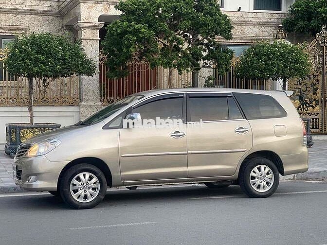 Toyota Innova 2012 bản G cực đẹp