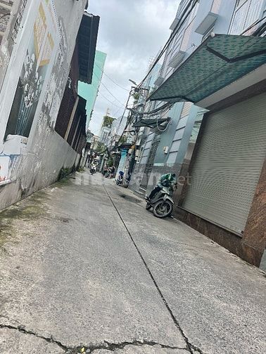 Bán nhà HXH Nguyễn Hữu Tiến 4x11 gác lửng