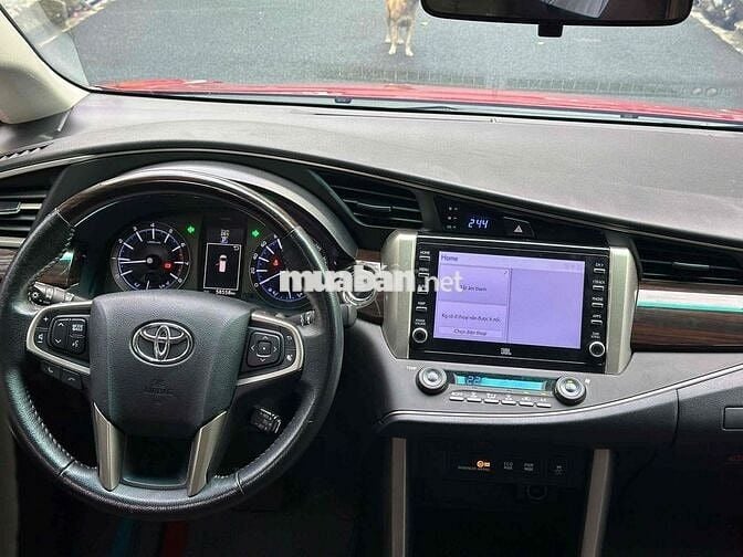 Toyota Innova 2021 Venturer xe full lịch sử hãng