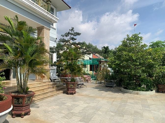 BIỆT THỰ VƯỜN LONG PHƯỚC ĐẸP, MỚI, RẺ, GẦN VINHOME