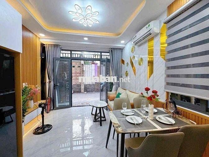 cần bán 81,2m2 nhà sổ riêng gần chợ bình chánh giá chỉ 1tỷ050triệu