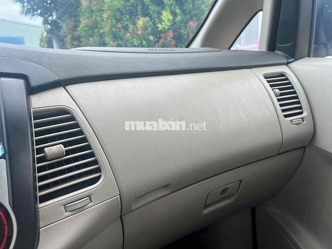 Toyota Innova 2016 2.0G - 170000 km