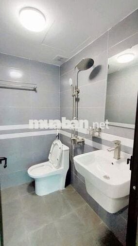 PHÒNG ĐẸP NGAY TRUNG TÂM BA ĐÌNH 30M2 GIÁ CHỈ 4.2 TRIỆU