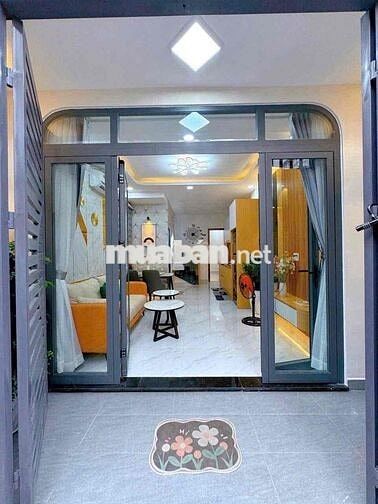 cần bán 81,2m2 nhà sổ riêng gần chợ bình chánh giá chỉ 1tỷ050triệu