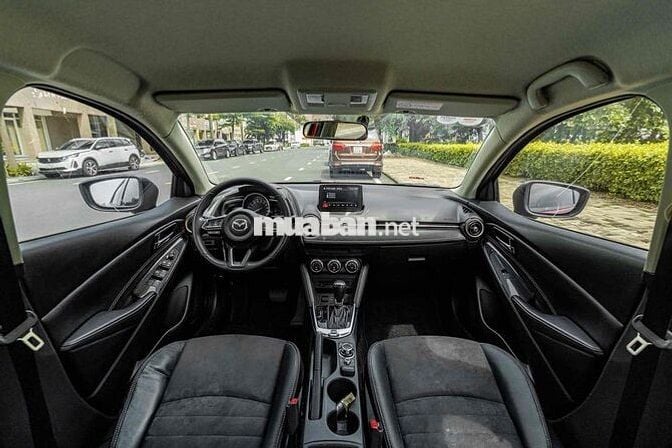 Mazda 2 2019 Premium Sedan nhập thái màu đỏ