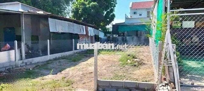 bán đất thổ cư 250m2 450tr đường nhựa 18m sổ hồng riêng