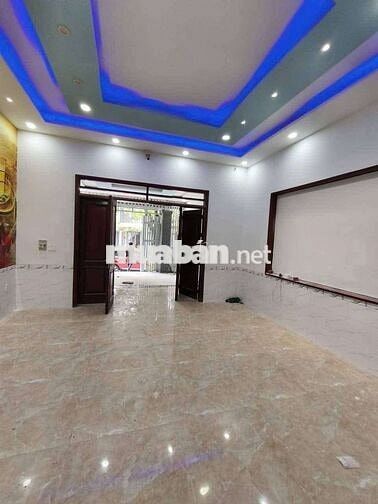 Cho thuê nhà 4 phòng ngủ gần trung tâm hành chính dĩ an