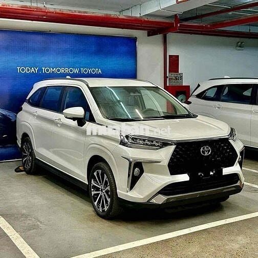 Toyota Veloz Cross 2025