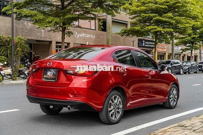 Mazda 2 2019 Premium Sedan nhập thái màu đỏ