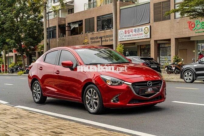 Mazda 2 2019 Premium Sedan nhập thái màu đỏ