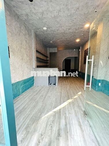 Cho Thuê Nhà Đường Khánh Hội, Quận 4 ( KD Tự Do - Sân Siêu Rộng )