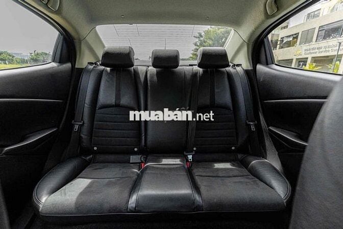Mazda 2 2019 Premium Sedan nhập thái màu đỏ