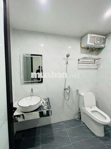 Bán nhà trung tâm Thạch Bàn, Long Biên, dt 48M² x 5 tầng. Mới toanh.