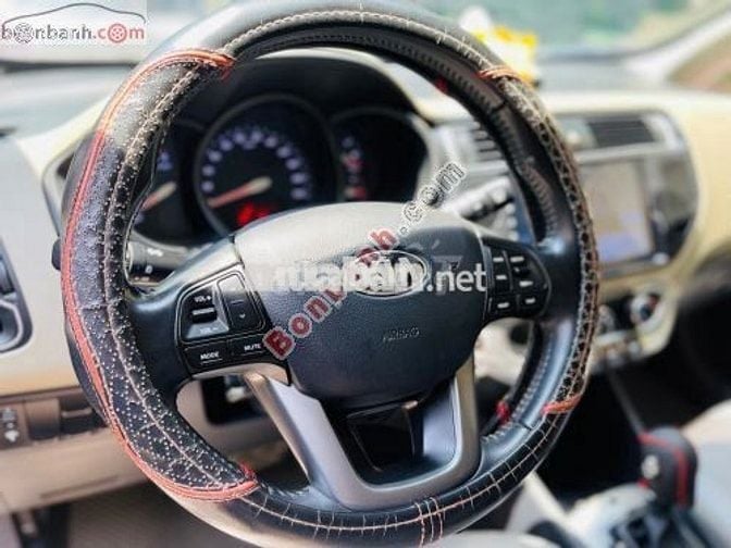 Kia Rio 1.4 AT 2014