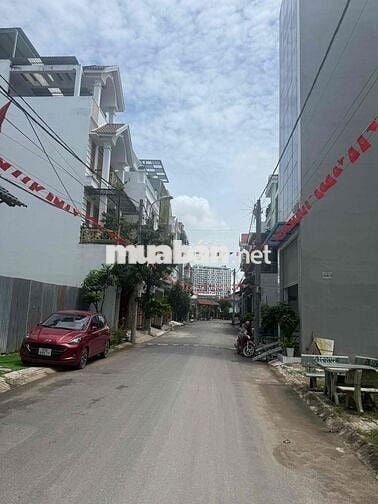 BÁN ĐẤT THỔ CƯ HÀ HUY GIÁP CHƯA QUA CẦU VƯỢT