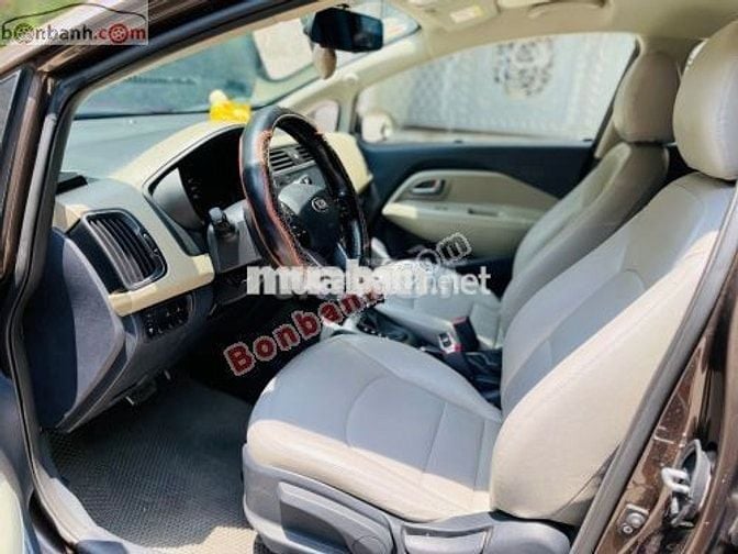 Kia Rio 1.4 AT 2014