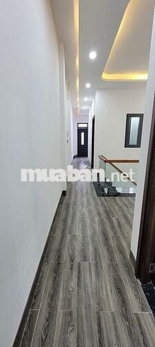 Nhà nguyên căn tại Khu nhà ở thương mại Phú Hồng Thịnh II, Bình Dương