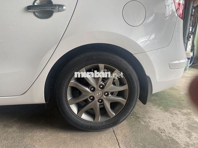 Hyundai i30 2011  - 93000 km