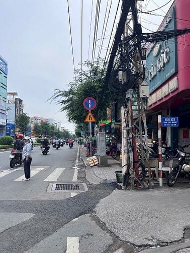 Nhà mới, đẹp, 1trệt, 1 lầu, H597 Tùng Thiện Vương, P12,Q8. N3,5m x D6m