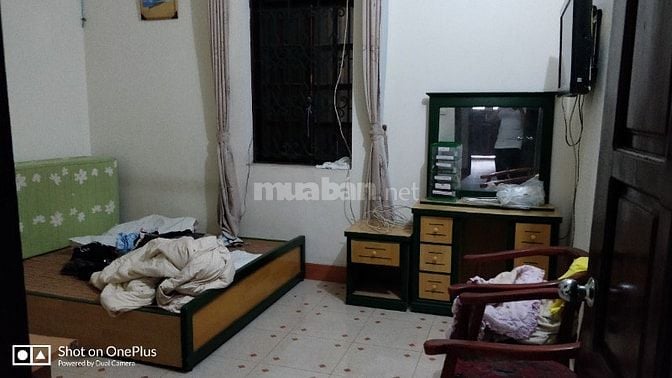 Cho thuê nhà nguyên căn 60m2, ngõ Lạc Long Quân 
