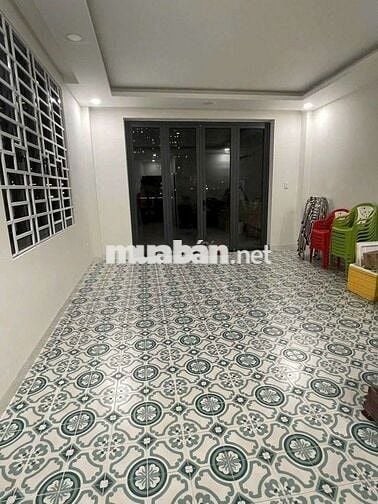 Nhà 1 Trệt 3 Lầu 7PN 9WC 6x30m Mặt Tiền Kinh Doanh Lê Văn Lương