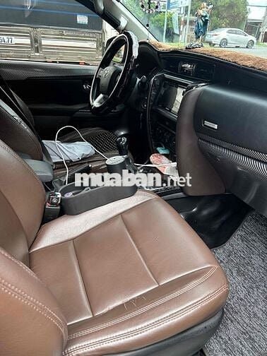Toyota Fortuner 2019 2.4G 4x2 AT - 220000km