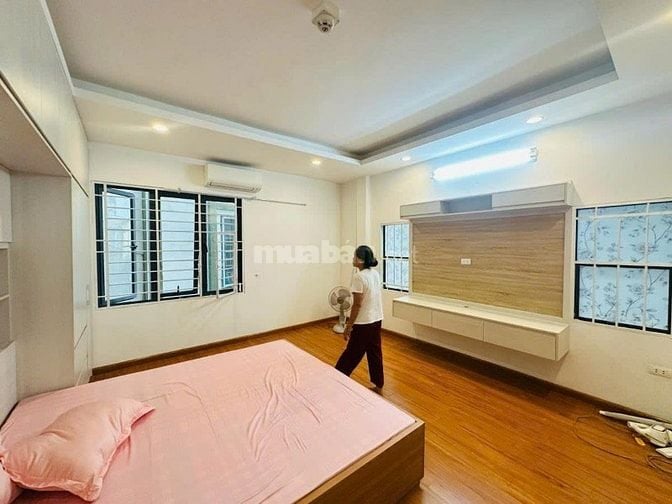 Hồ Tùng Mậu 44m2*6T, cách ô tô 15m, kinh doanh, thuê 45tr/th, 10 tỷ