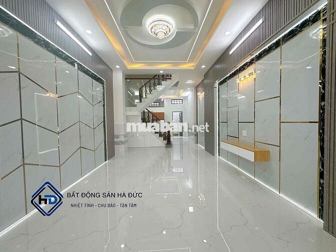 Nhà 2 lầu 4x18 mặt tiền Trần Thị Cờ giữa Chợ