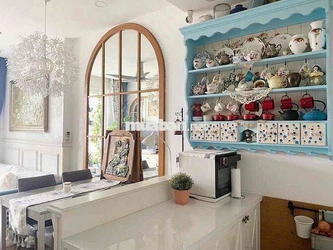 BÁN GẤP CĂN 3PN FULL NỘI THẤT GẦN SÂN BAY CV GIA ĐỊNH